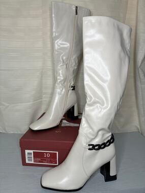 Torgeis Lauren Tall Boot Off White Square Toe Chain Accent Womens Size 10